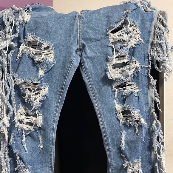 Plus size fringe jeans. - Picture 2 of 4